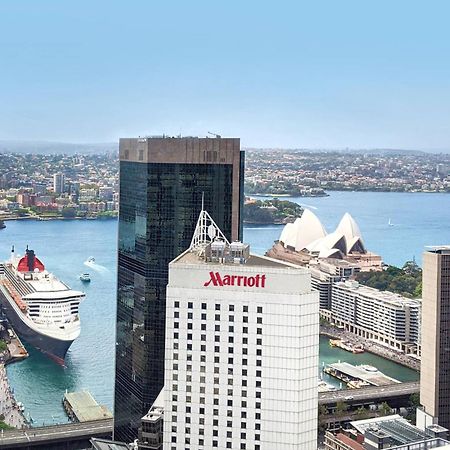 Sydney Harbour Marriott Hotel at Circular Quay Exteriör bild The hotel in 2012