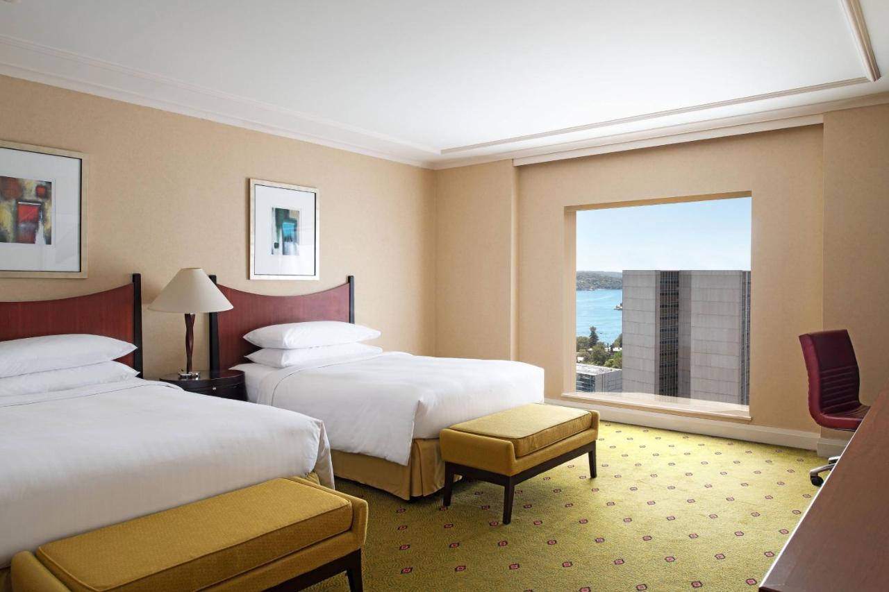 Sydney Harbour Marriott Hotel at Circular Quay Exteriör bild A room at the hotel