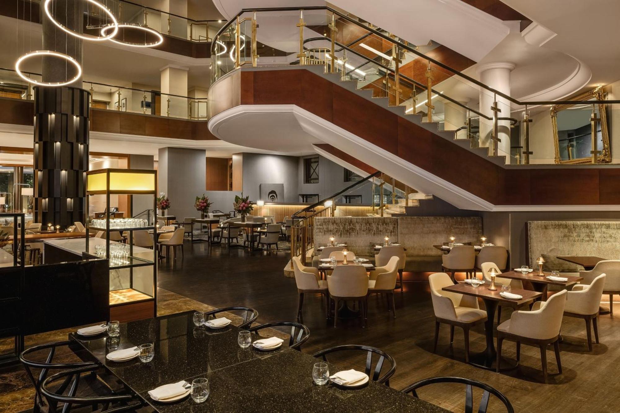 Sydney Harbour Marriott Hotel at Circular Quay Exteriör bild The interior of the restaurant