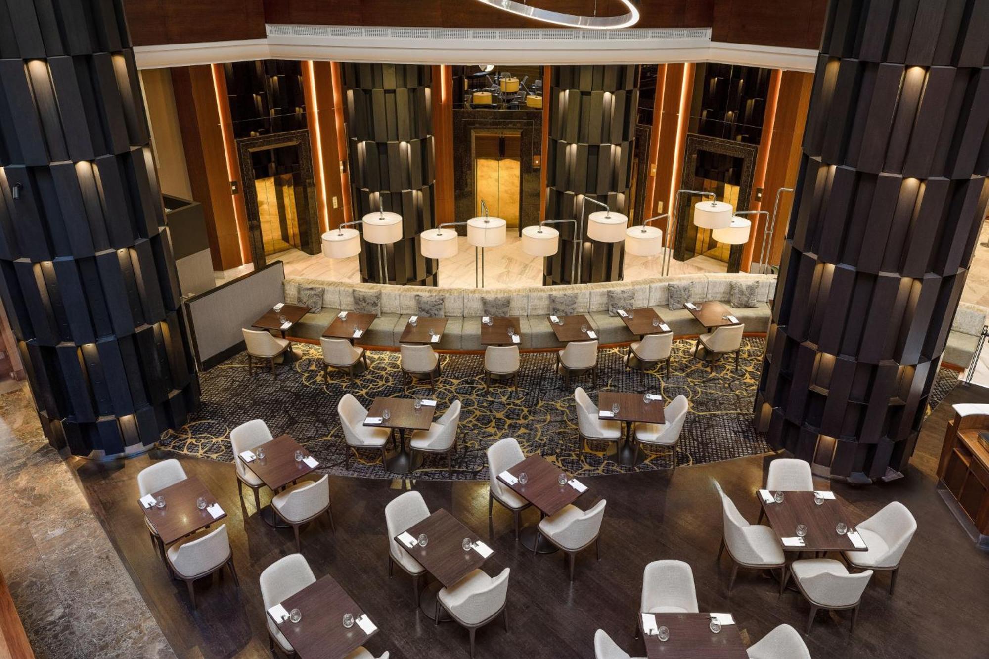 Sydney Harbour Marriott Hotel at Circular Quay Exteriör bild The restaurant